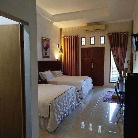 Kana Hasya Homestay "Rumoh Jamee" Meulaboh ภายนอก รูปภาพ