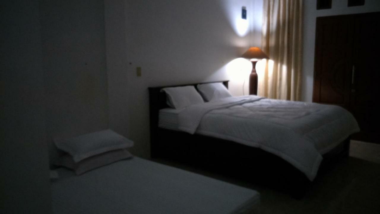 Kana Hasya Homestay "Rumoh Jamee" Meulaboh ภายนอก รูปภาพ