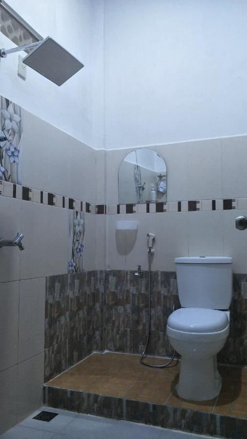 Kana Hasya Homestay "Rumoh Jamee" Meulaboh ภายนอก รูปภาพ